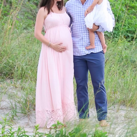 Pink Lily Maternity Dress - Picture 2 of 4